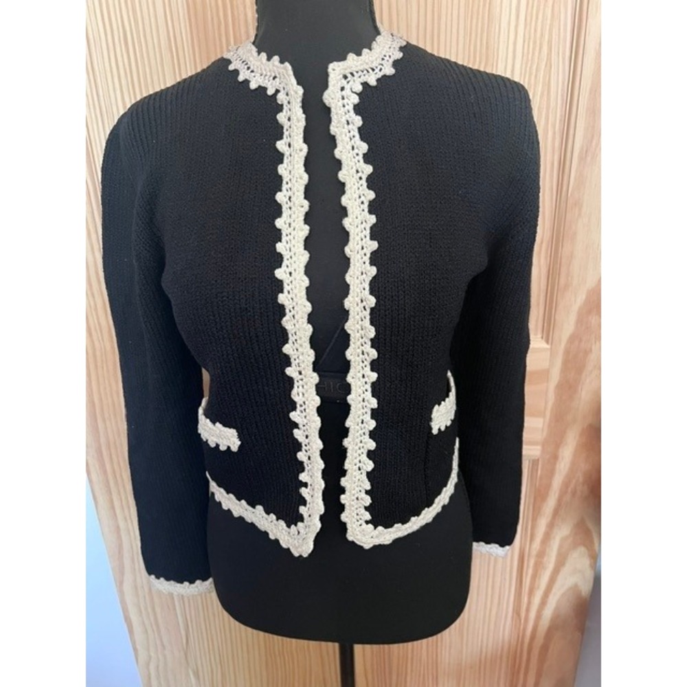 Joan Leslie by Kasper Cardigan Women Small Black White Crochet Trim Cropped